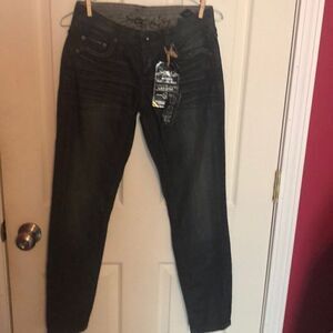 Stitch’s black label Cayenne sz 25